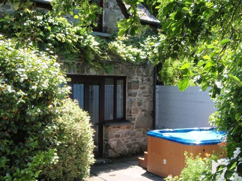 Old Millers Hot Tub