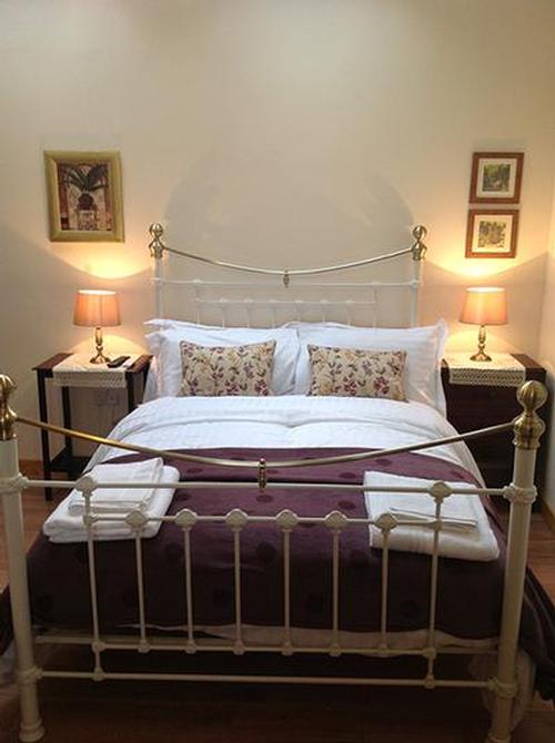 Hunters Lodge double bedroom