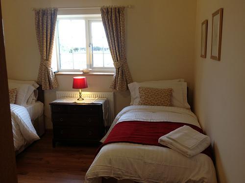 The Stables twin bedroom