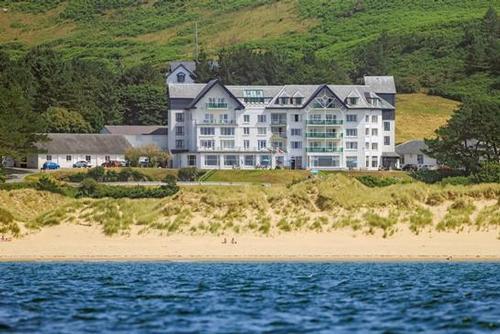 Hotel From the Sea