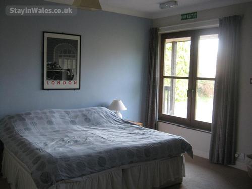 Bedroom 1 - can be made into a twin if required