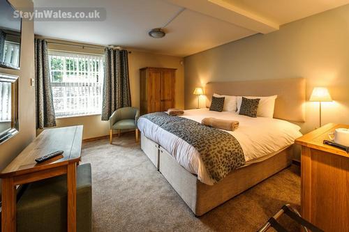 Pembroke room