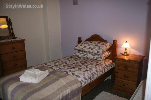 Single bedroom