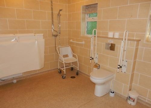Large Bathroom / wet room