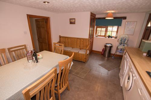 Kitchen diner