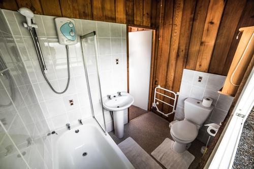 Timber Hill Lodge Bathroom