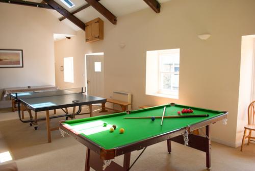 Timber Hill Games Room with Pool and Table Tennis