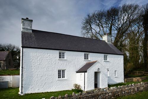 Rose Cottage sleeps 6