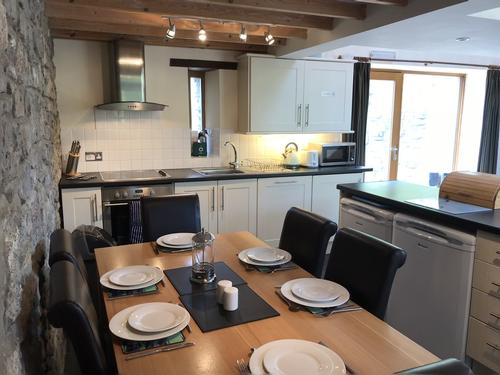 Granary dining