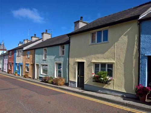 Cemaes high street