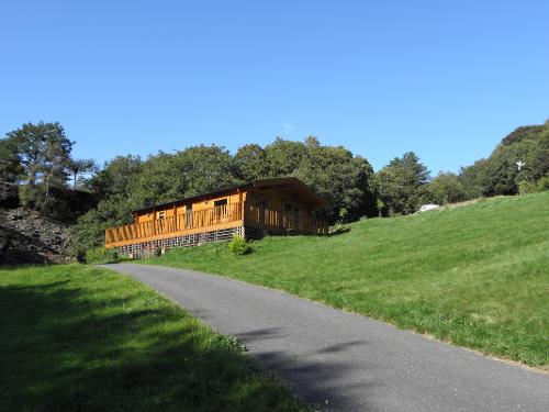 Y Derwen Lodge