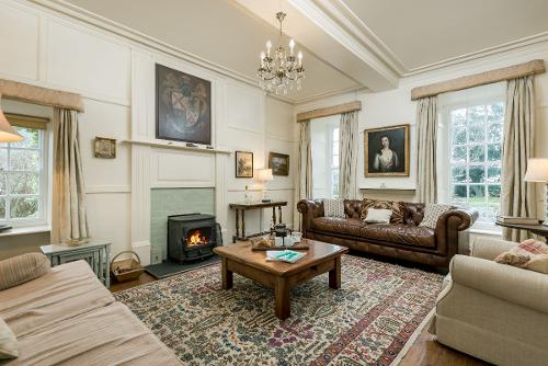 Llanfendigaid Drawing Room