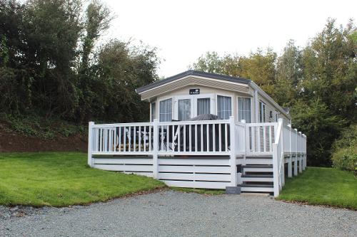 Coed (2 Bed Sleeps 4/6)