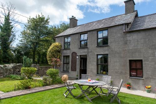 Llwyn Beuno Holiday Cottage
