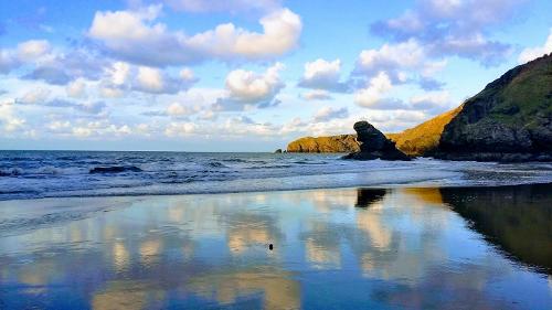 Glorious sunshine at Llangrannog beach