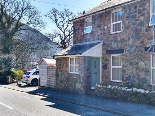 Front of cottage