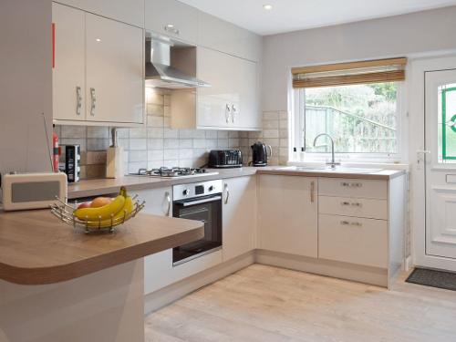 OAK - Kitchen