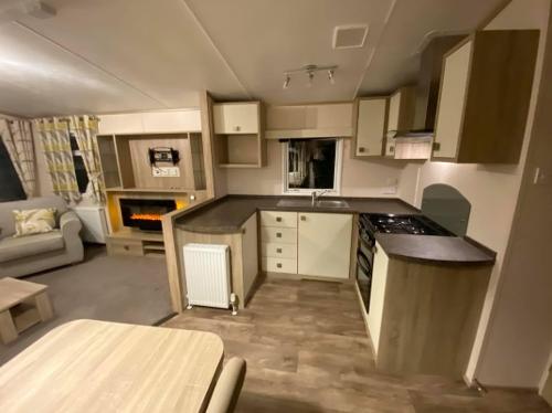 Spacious kitchen