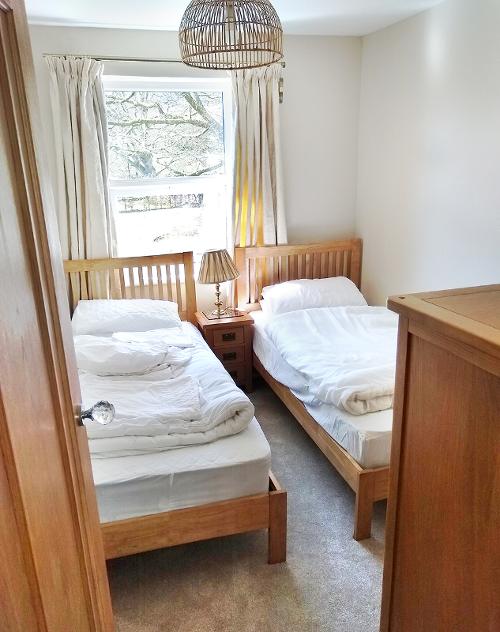 Twin bedroom