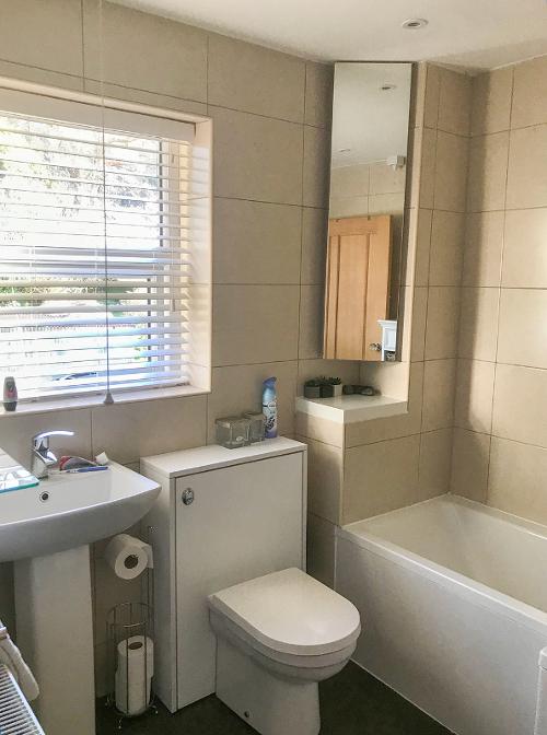 Upstairs bathroom