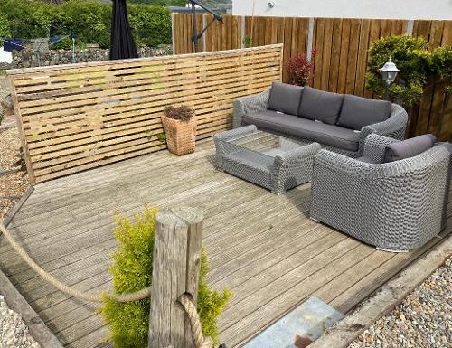 Sun deck with comfortable seating